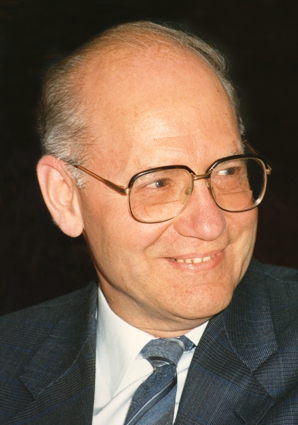 Portrait von Dr. Hermann Anzenbacher